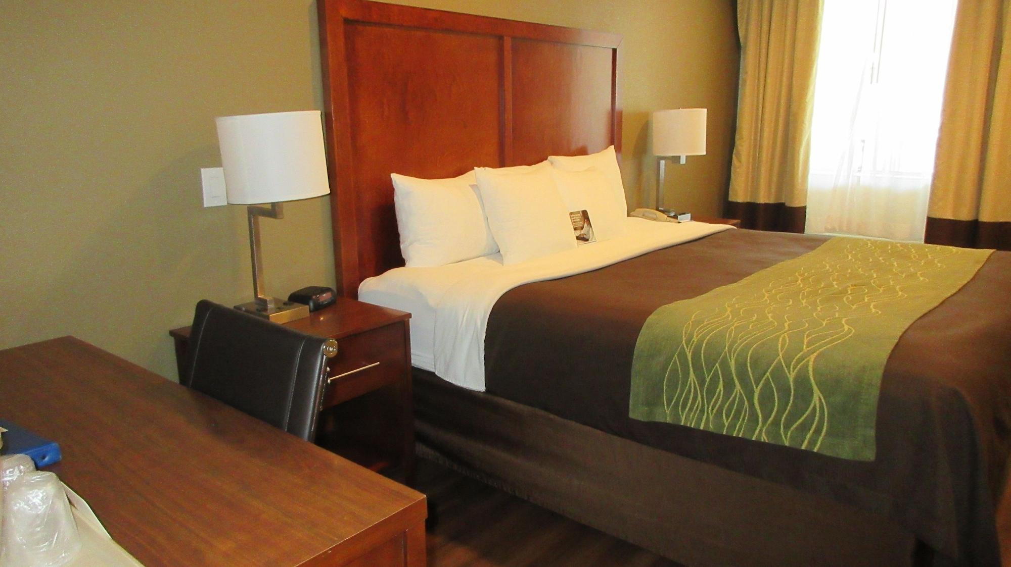 Comfort Inn Бишъп Екстериор снимка
