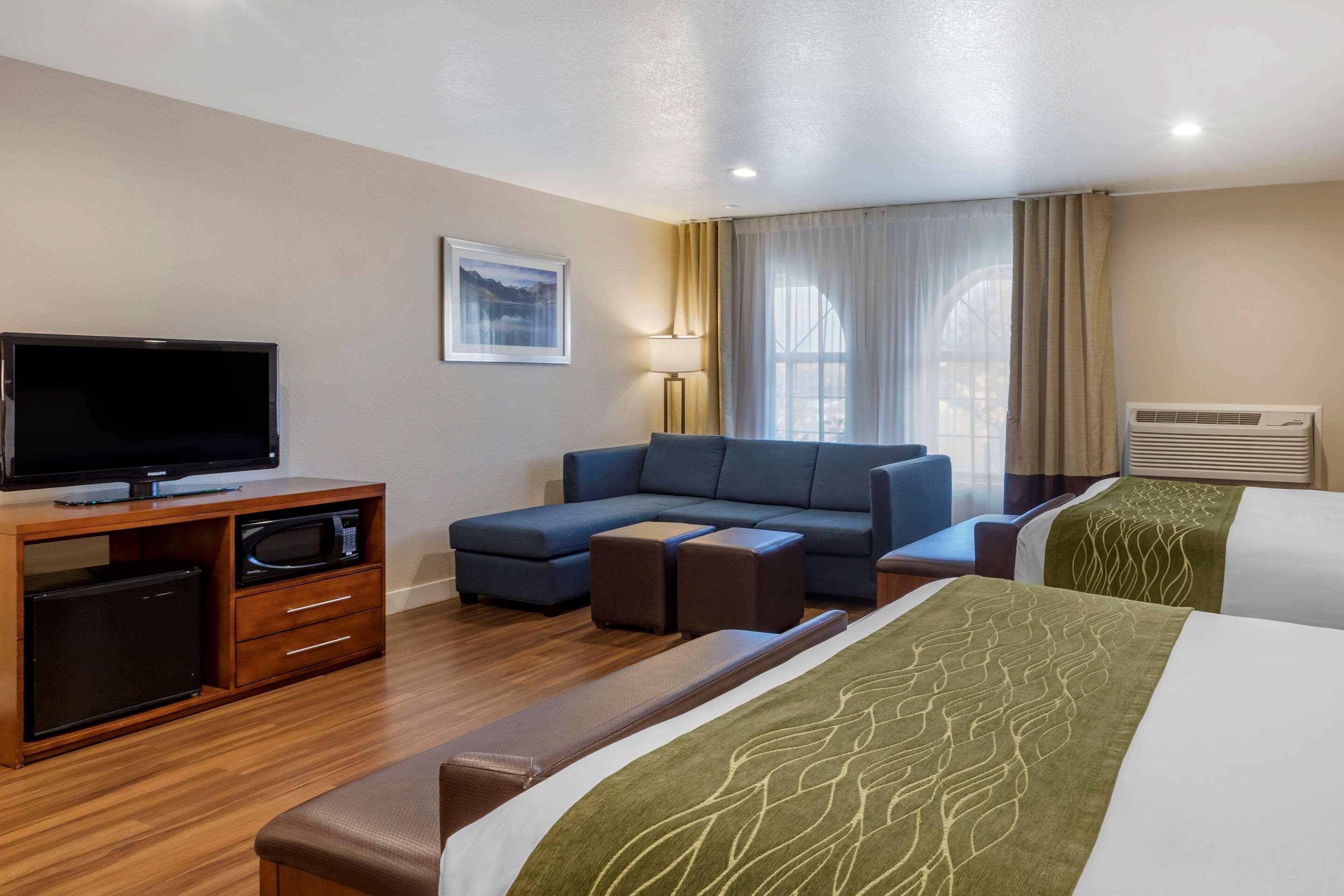 Comfort Inn Бишъп Екстериор снимка