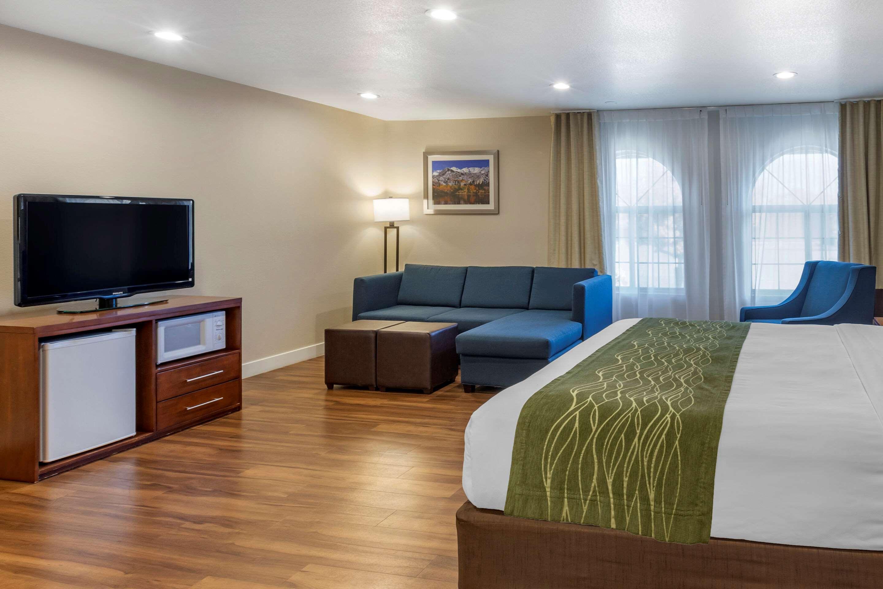 Comfort Inn Бишъп Екстериор снимка