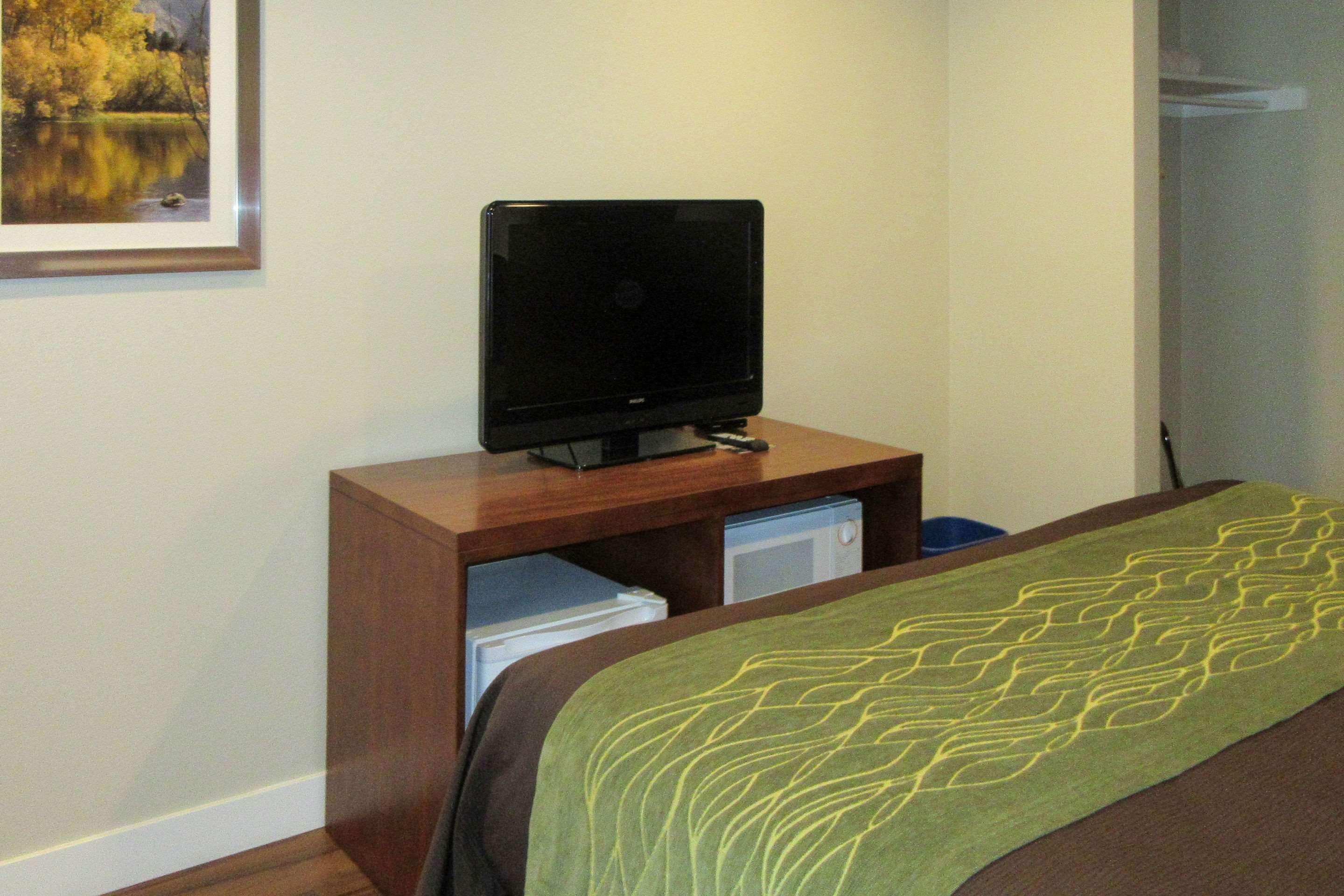 Comfort Inn Бишъп Екстериор снимка