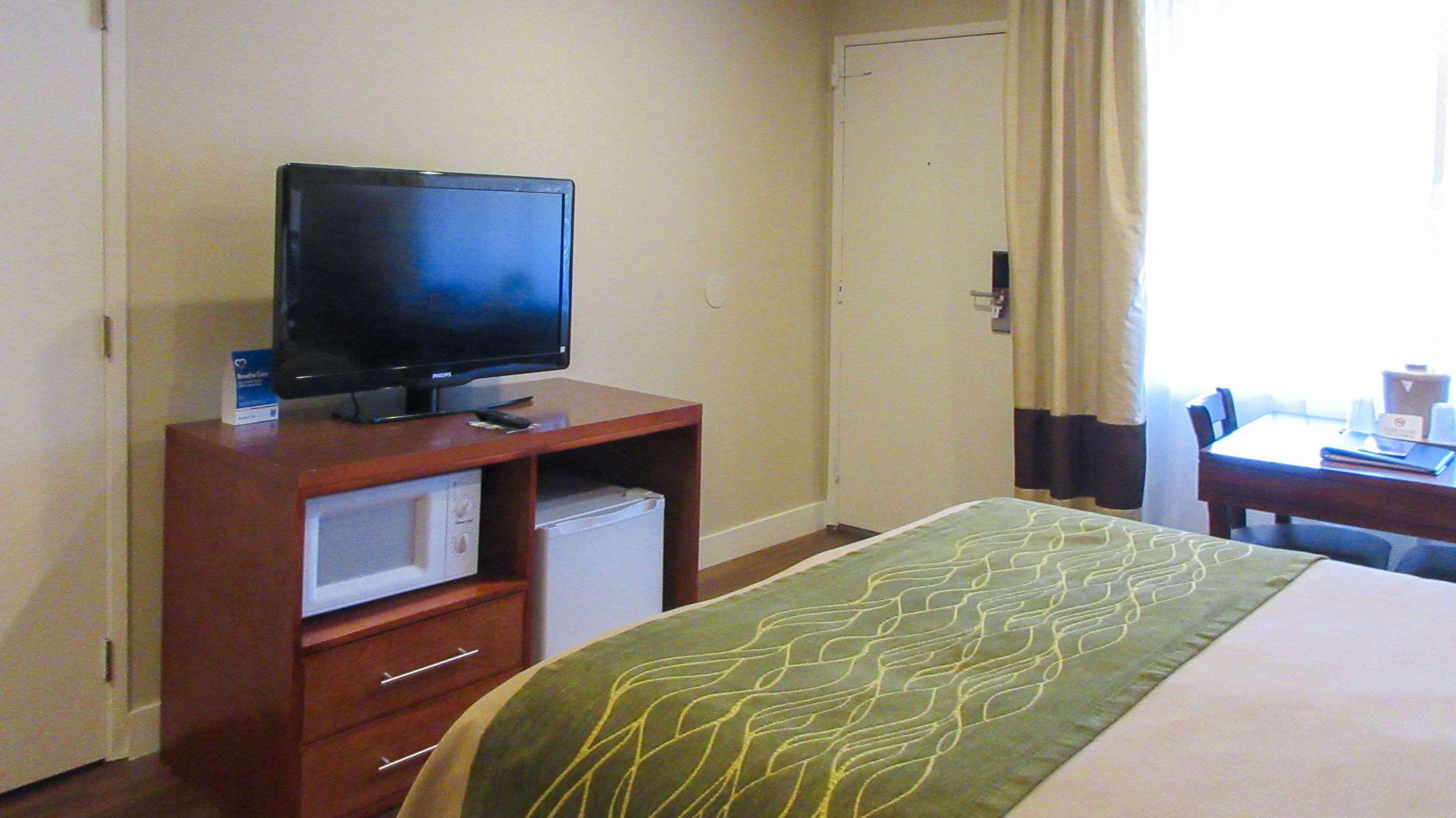 Comfort Inn Бишъп Екстериор снимка