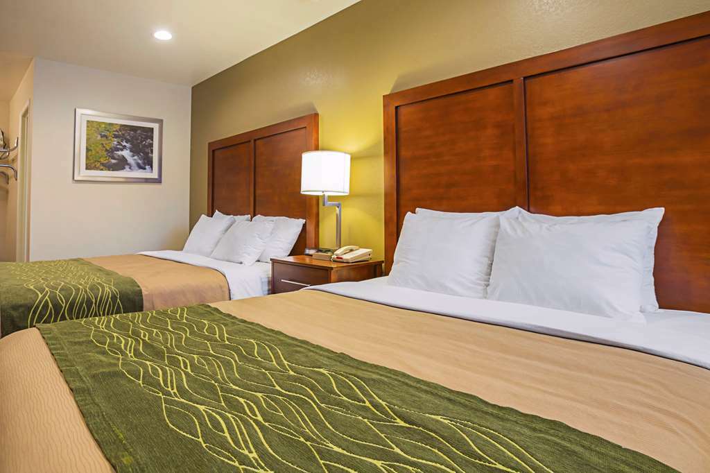 Comfort Inn Бишъп Стая снимка